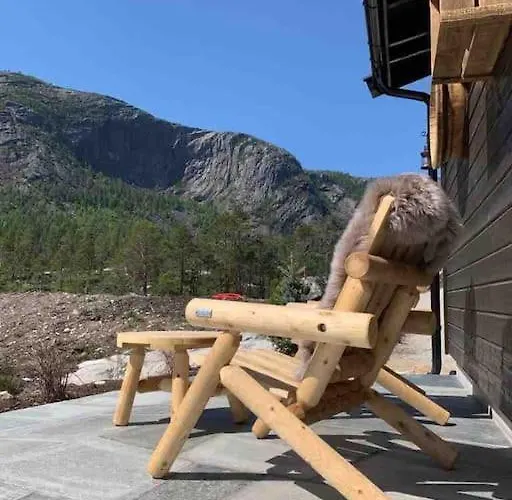 Cosy Between And Mountain Σαλέ *