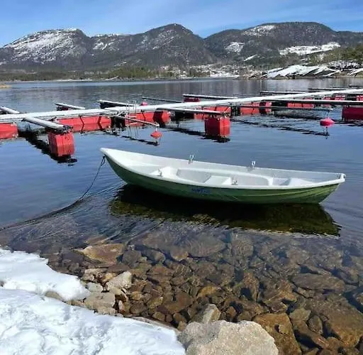 Σαλέ Cosy Between And Mountain Treungen