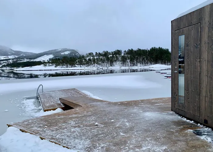 Cosy Between And Mountain شاليه Treungen